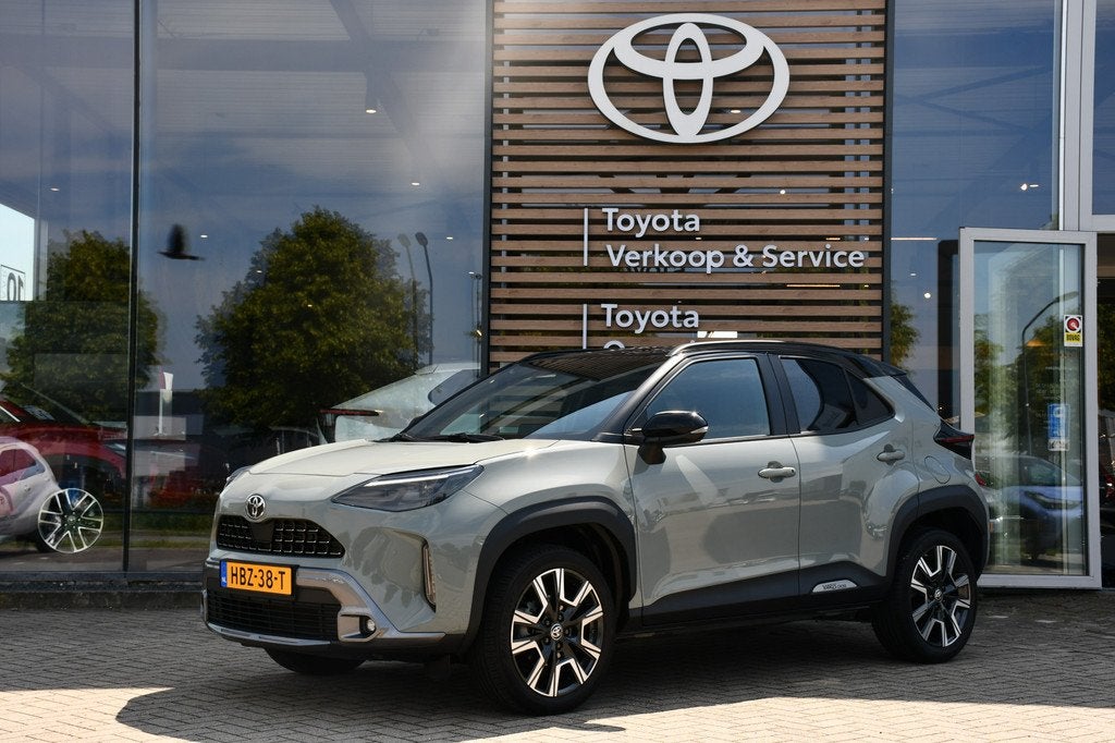 Toyota Yaris Cross 1.5 Hybrid 130 Launch Edition Automaat 13, 12 maanden, 1195 kg, Gebruikt, Leder en Stof