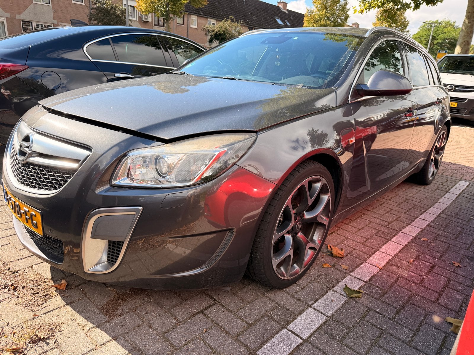 Opel Insignia 2.8 Turbo 239KW Sp.tourer 4X4 2009 Grijs, Auto's, Stationwagon, Handgeschakeld, Vierwielaandrijving, Particulier