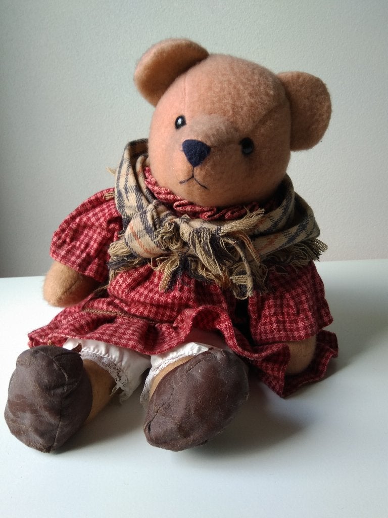 vintage beer met kleding, Ophalen of Verzenden, Gebruikt, Stoffen beer, Overige merken