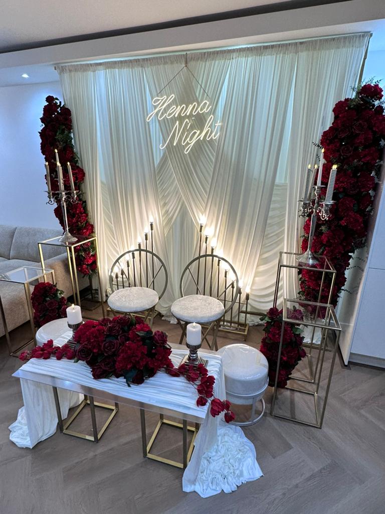 Backdrop Verhuur – Bruiloft, Verlofing & Events (Heel NL), Ophalen of Verzenden, Zo goed als nieuw