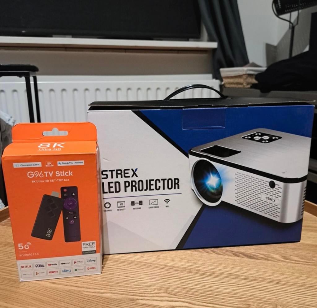 STREX Led Projector + G96 TV Stick, Audio, Tv en Foto, Beamers, Ophalen of Verzenden, Nieuw, LED, STREX