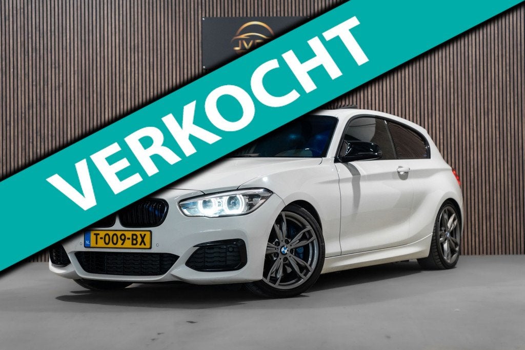 BMW 1-serie M135 N55 RWD Panorama Performance Upgrades H&R, Auto's, Achterwielaandrijving, Gebruikt, 327 pk, 4 stoelen