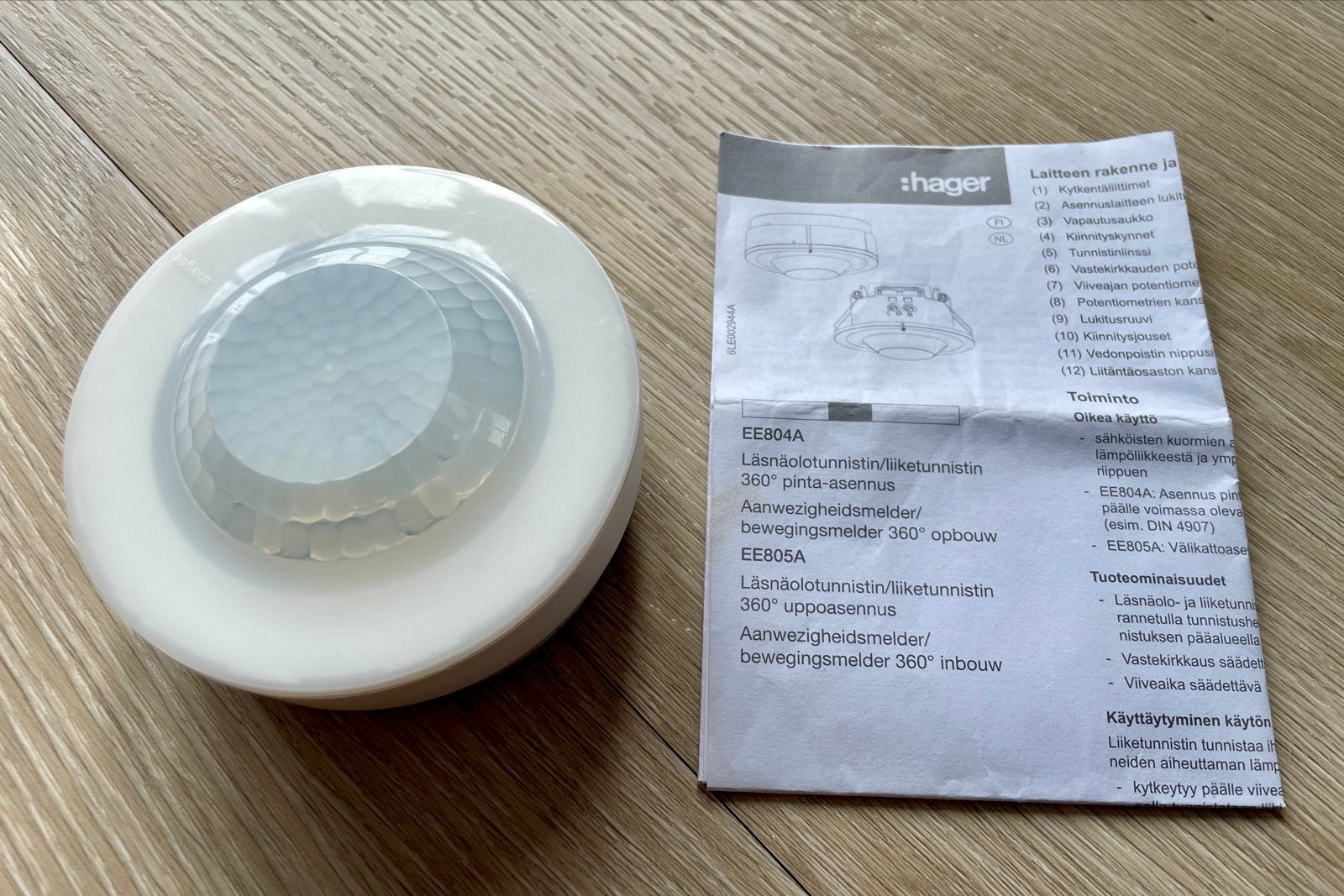 Hager Bewegingsmelder EE804A 360gr opbouw, Ophalen of Verzenden, Nieuw, Detector, Sensor of Melder, Beweging