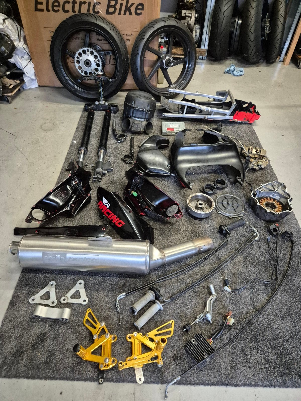Aprilia RSV Mille / Tuono gen1 Onderdelen, Motoren, Gebruikt, Aprilia, Ophalen of Verzenden, Noale, Italy