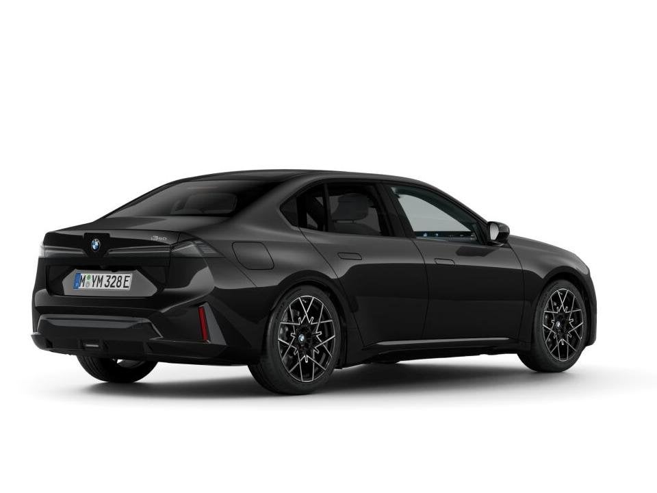 BMW i3 50 xDrive First Edition | M Sportpakket | Innovation, Automaat, 113 kWh, Zwart, 469 pk