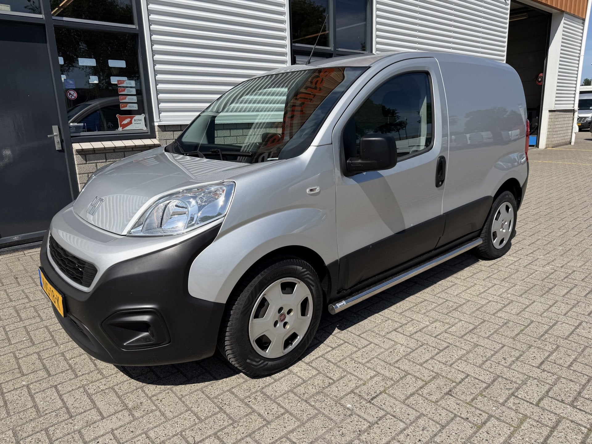 Fiat Fiorino 1.3 MJ Adventure / vaste prijs rijklaar € 9.9, Voorwielaandrijving, Stof, Gebruikt, 4 cilinders