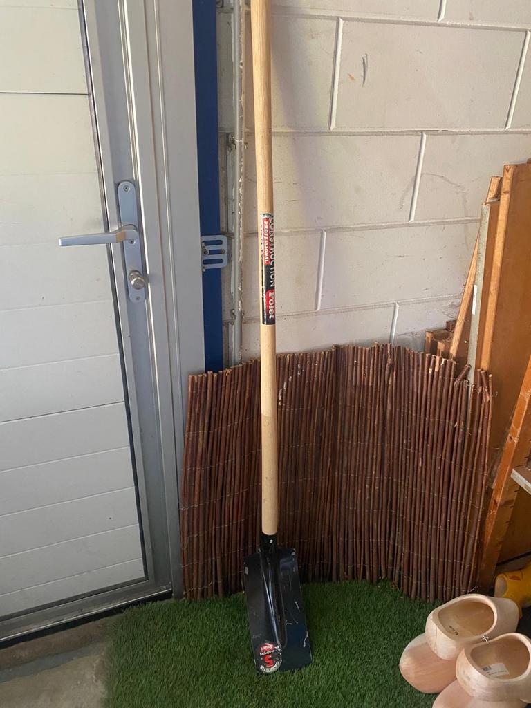 Nieuwe spade - Ideaal voor tuin en bouw, Ophalen of Verzenden, Nieuw, Spade