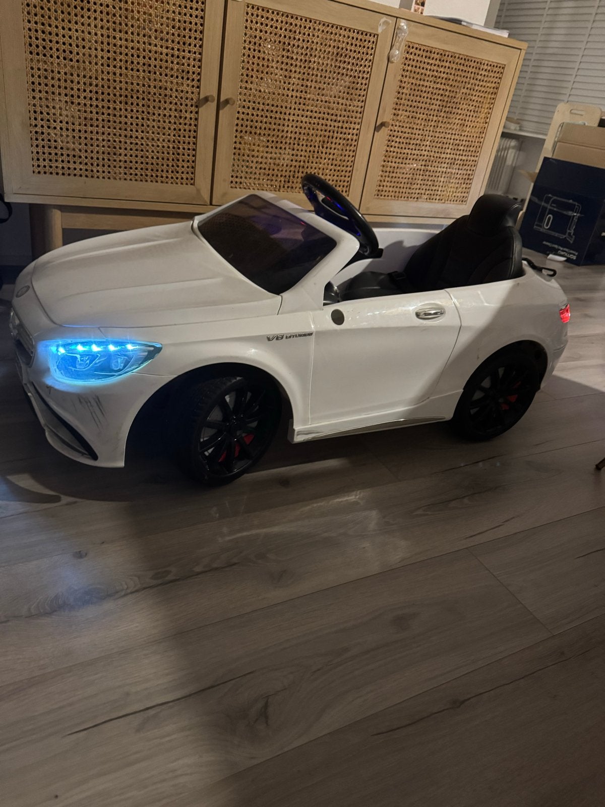Elektrische kinderauto Mercedes AMG - afstandsbediening defe, Ophalen, Gebruikt