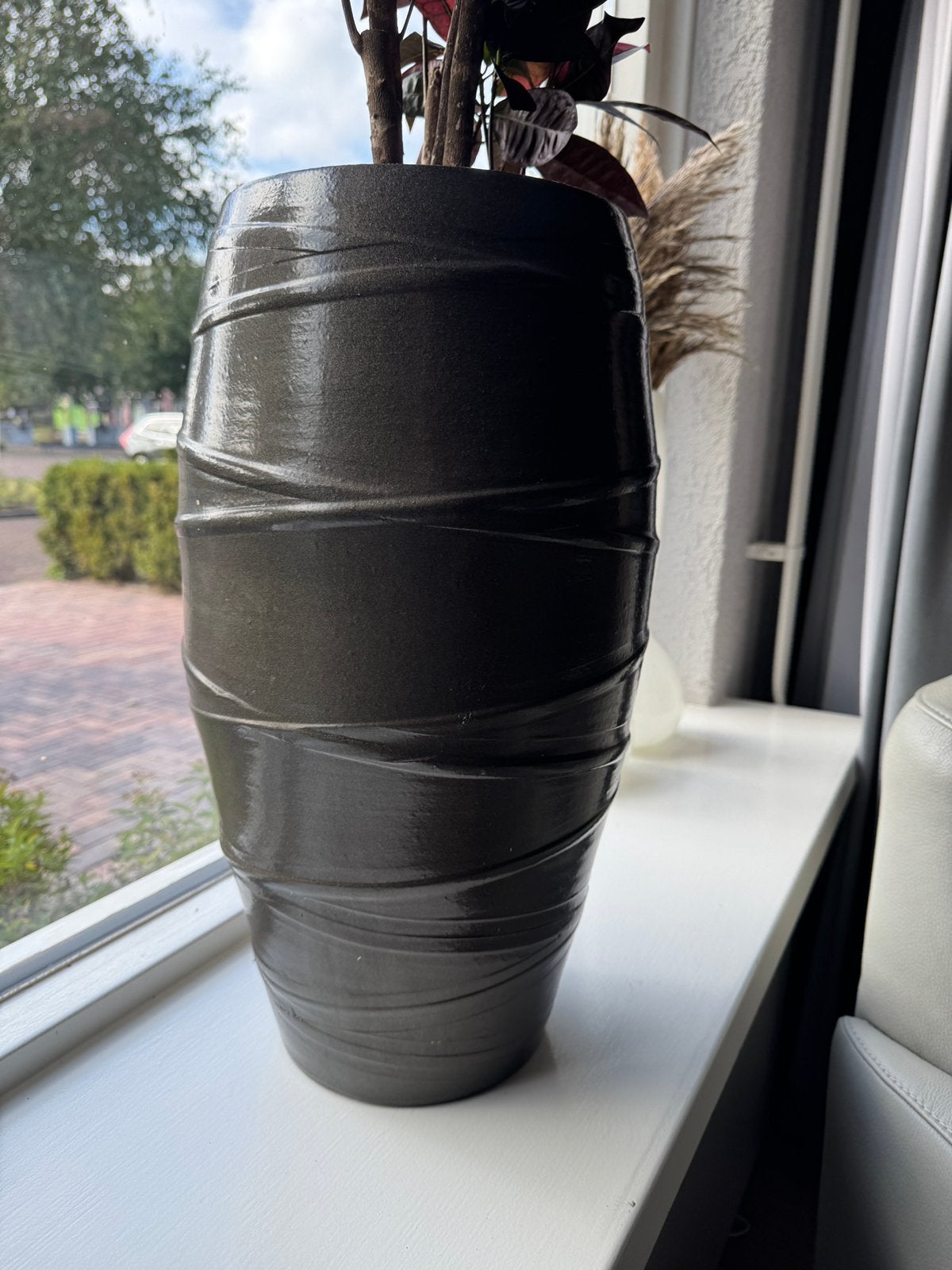 Gezocht bloempot, Rond, Ophalen of Verzenden, Zo goed als nieuw, Minder dan 25 cm