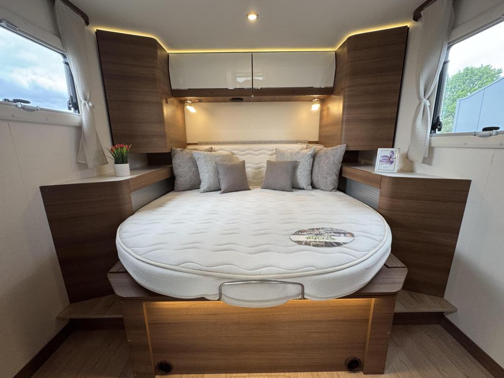 Rapido I 886 F Automaat Queensbed Airco Uitmuntende staat, Caravans en Kamperen, Fiat, Bedrijf, Diesel, Rapido