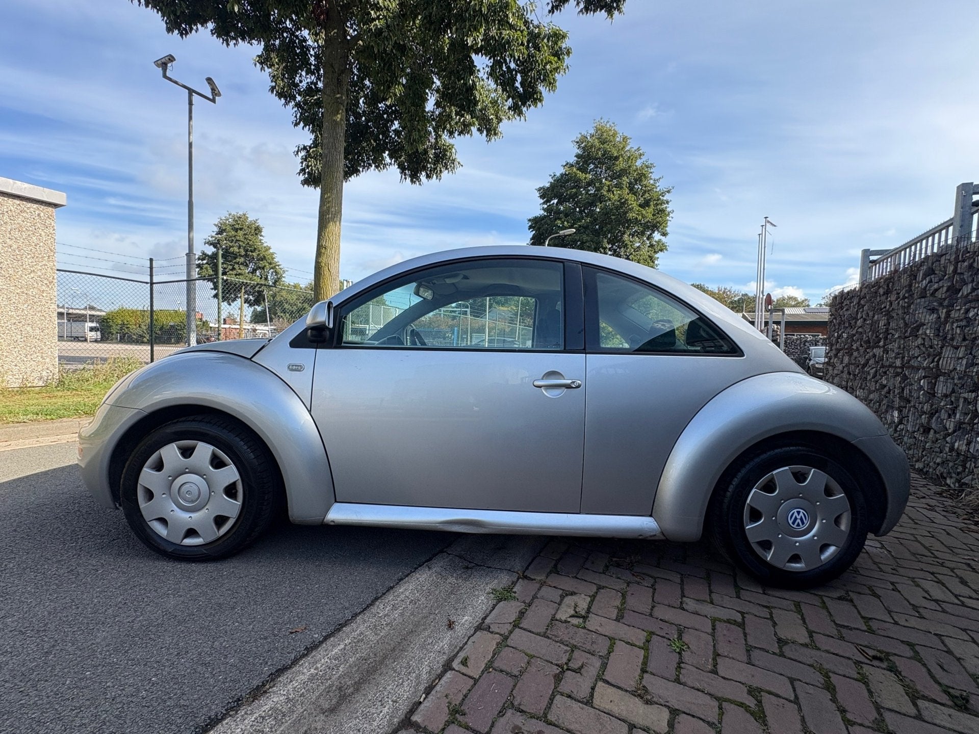 Volkswagen New Beetle 2.0 Highline, Auto's, Voorwielaandrijving, Gebruikt, Beetle (Kever), 4 cilinders