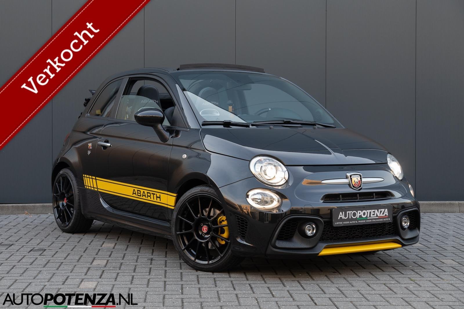 Abarth 595 Cabrio 1.4 T-Jet Fiat 500 145PK Leder Carplay 17", Auto's, Voorwielaandrijving, Gebruikt, 4 cilinders, 4 stoelen