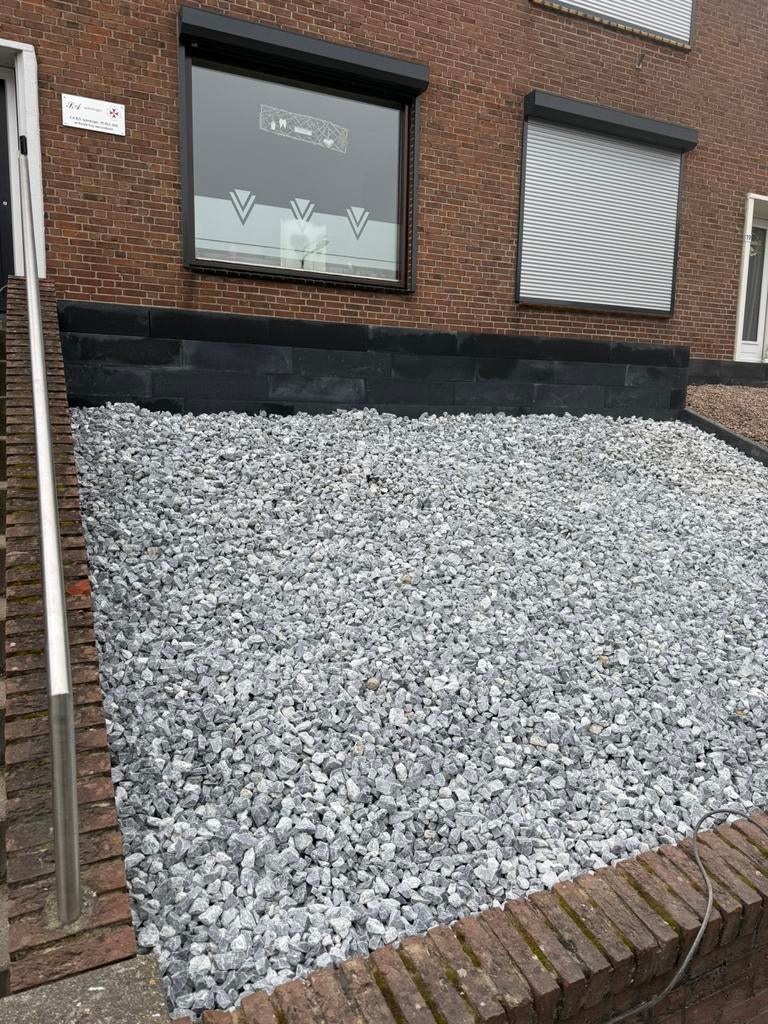 Foto 17 van Bestraing sierbestrating komplete tuinaanleg