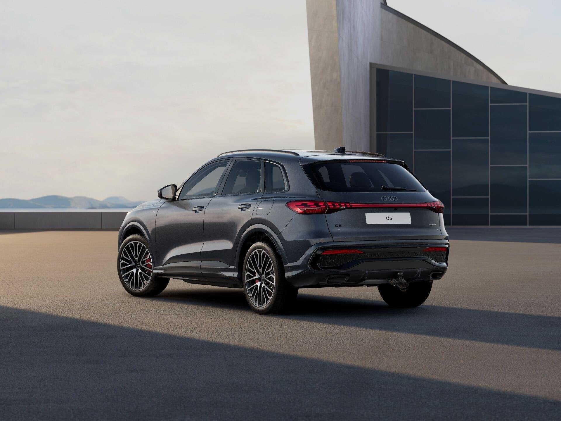 Audi Q5 2.0 TFSI e-hybrid quattro S edition Competition | Bi, Auto's, Audi, Automaat, 12 maanden, 4 cilinders, 150 min