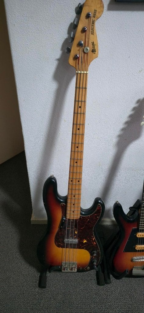 1xVintage  Electric Bass en gewone electric Made in Japan, Muziek en Instrumenten, Snaarinstrumenten | Gitaren | Bas, Ophalen