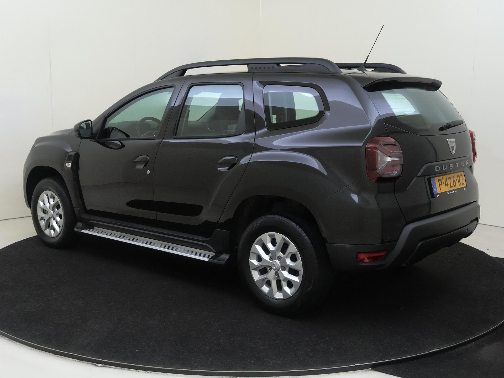 Dacia Duster 1.0 TCe Bi-Fuel Expression 100PK | Navigatie |, Auto's, 1272 kg, Gebruikt, Euro 6, Zwart
