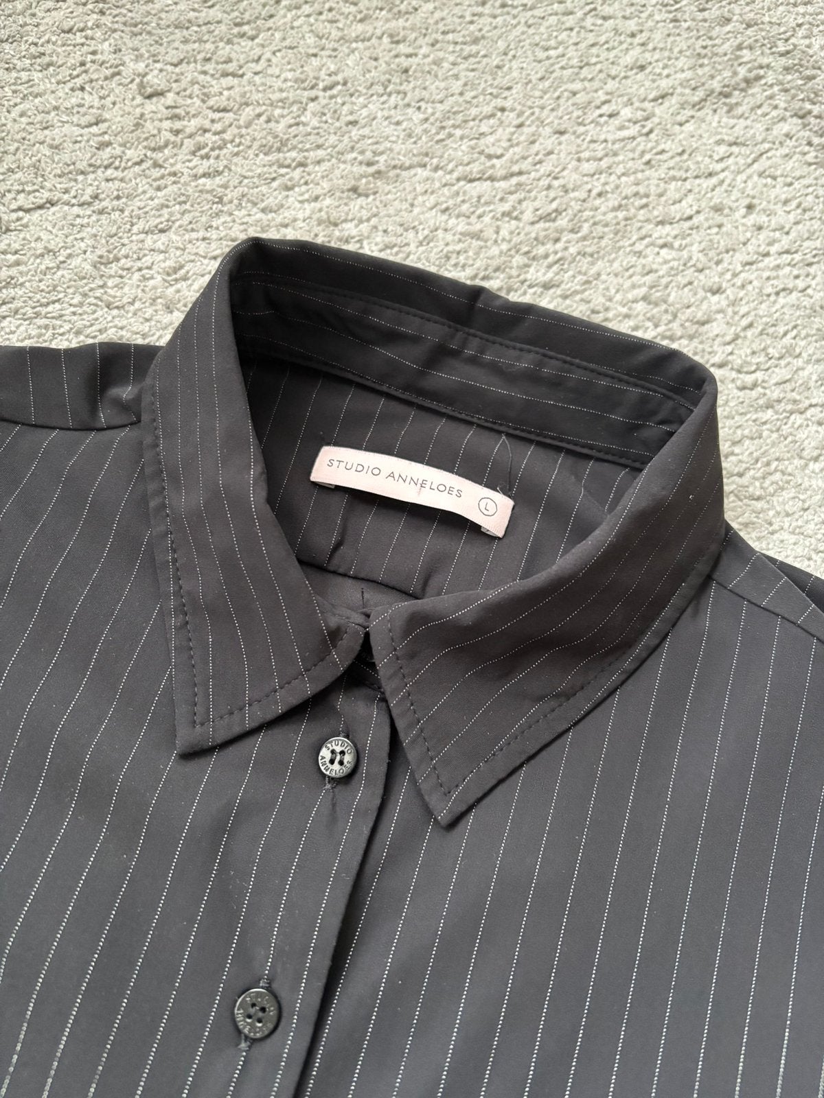 Studio Anneloes pinstripe blouse zwart travelstof mt L izgs, Ophalen of Verzenden, Zo goed als nieuw, Maat 42/44 (L), Zwart