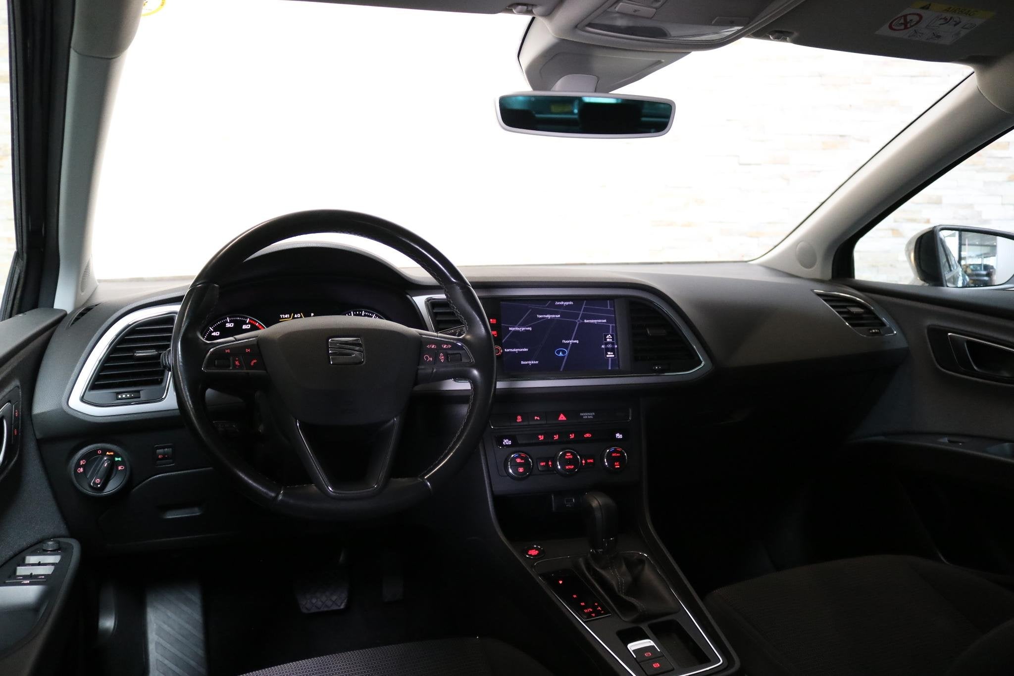 SEAT Leon Automaat uit 2017 | Navi | CarPlay | Cruise | Rijd, Auto's, Stof, Gebruikt, Euro 6, Leon