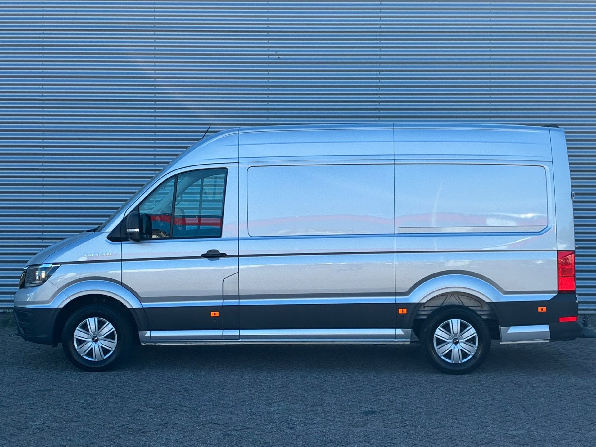 MAN TGE 35 2.0 3.180 L3H3 Automaat Airco Trekhaak Camera, Stof, Gebruikt, Euro 6, 4 cilinders