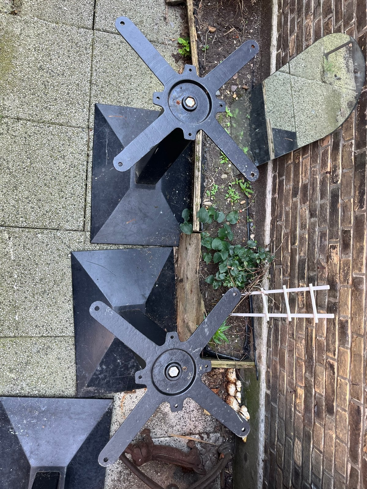 Stevige metalen terras onderstellen voor tafel, Huis en Inrichting, Tafelonderdelen, Ophalen, Tafelpoot, Gebruikt, Minder dan 50 cm