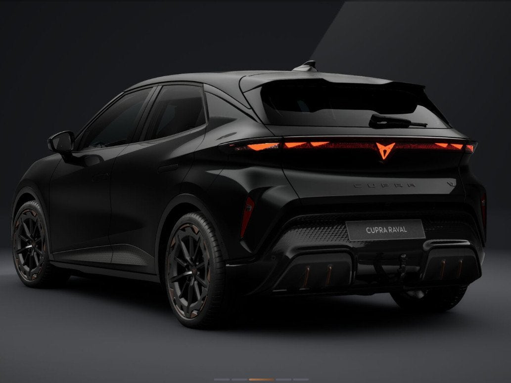 CUPRA Raval VZ 56kWh 226 PK | Trekhaak | Panoramadak | SennH, Auto's, Zwart, 56 kWh, Nieuw, 330 min