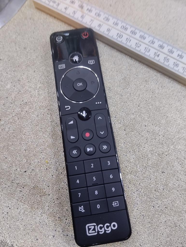 Te koop; Ziggo Next afstands bediening., Computers en Software, Routers en Modems, Zo goed als nieuw, Ophalen of Verzenden