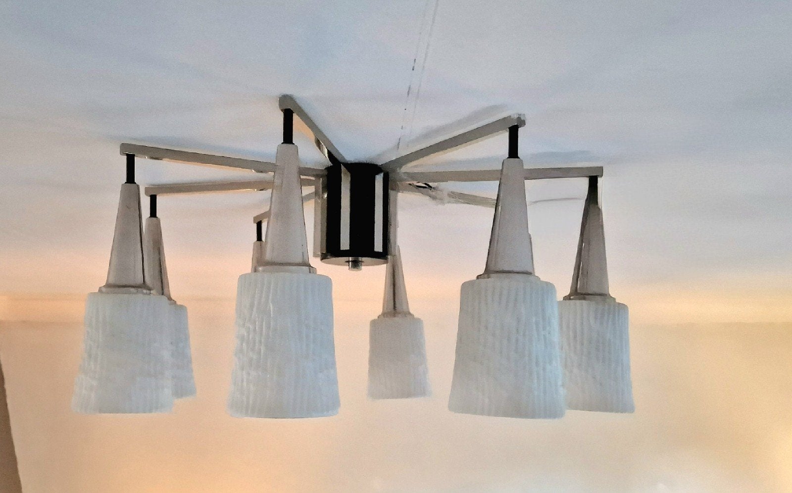 Vintage Hanglamp/Plafondlamp met 8 Armen en Glazen Kappen, Ophalen of Verzenden, Gebruikt, Glas, Vintage