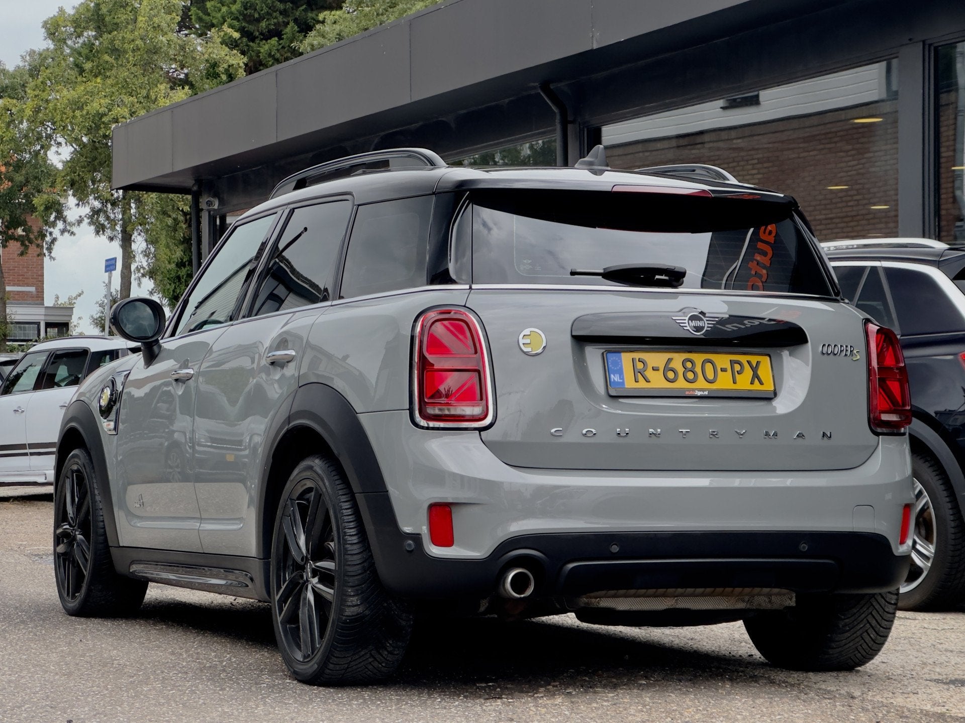 MINI Countryman 1.5 Cooper S E AUT6 ALL4 CHILI 93D.KM PANODA, Automaat, Dealer onderhouden, Gebruikt, Euro 6