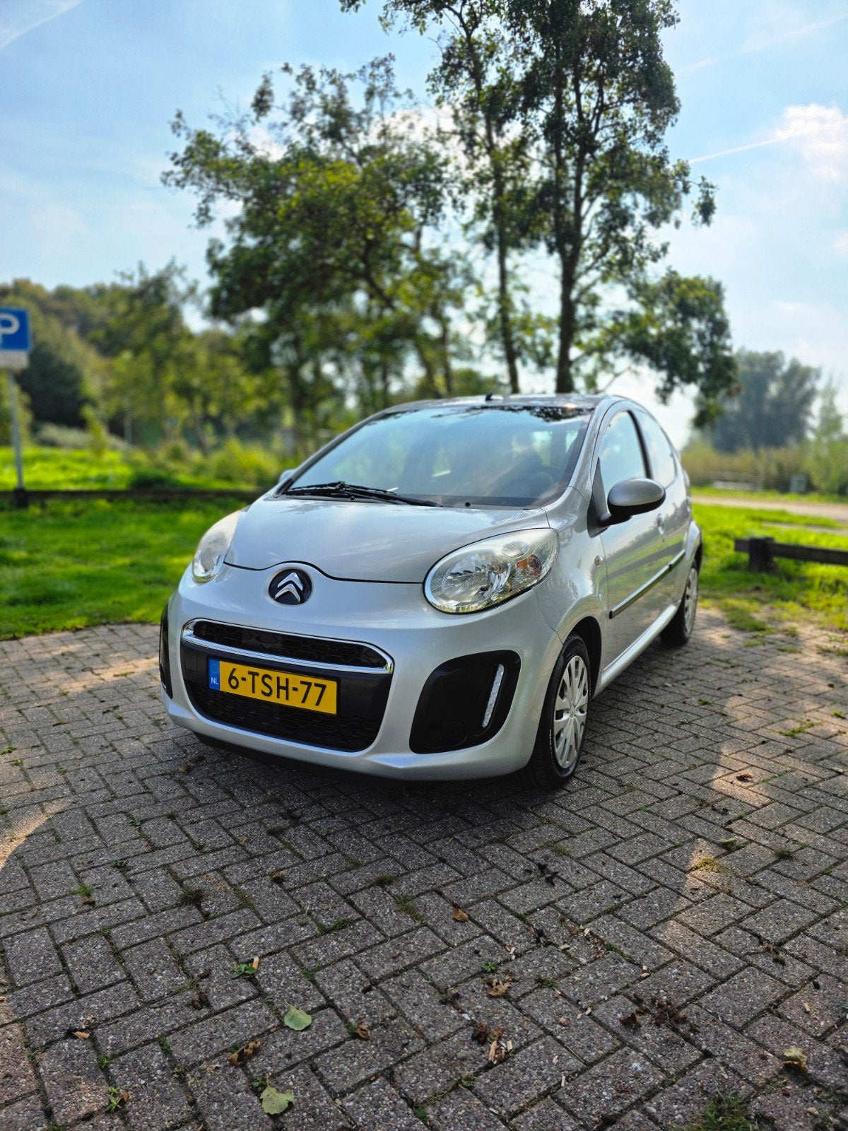 Citroën C1 1.0 5-DRS Sensodrive 2014 Grijs, Auto's, 4 stoelen, C1, 68 pk, Origineel Nederlands