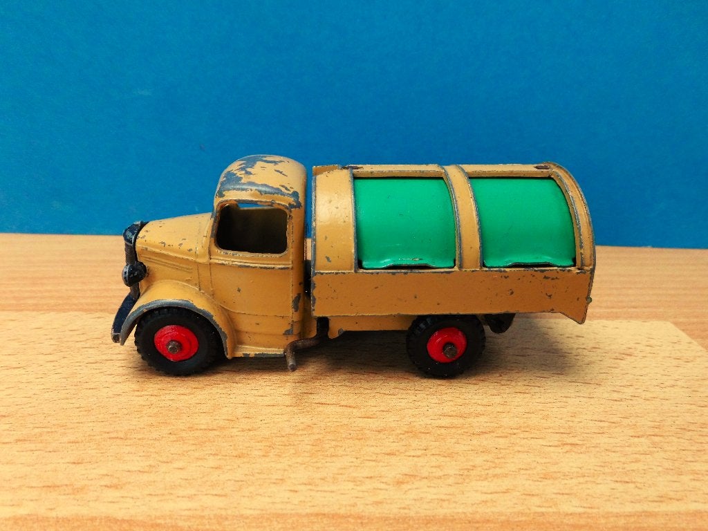 DINKY TOYS No. 252 BEDFORD REFUSE WAGON, Ophalen of Verzenden, Gebruikt, Overige typen, Dinky Toys