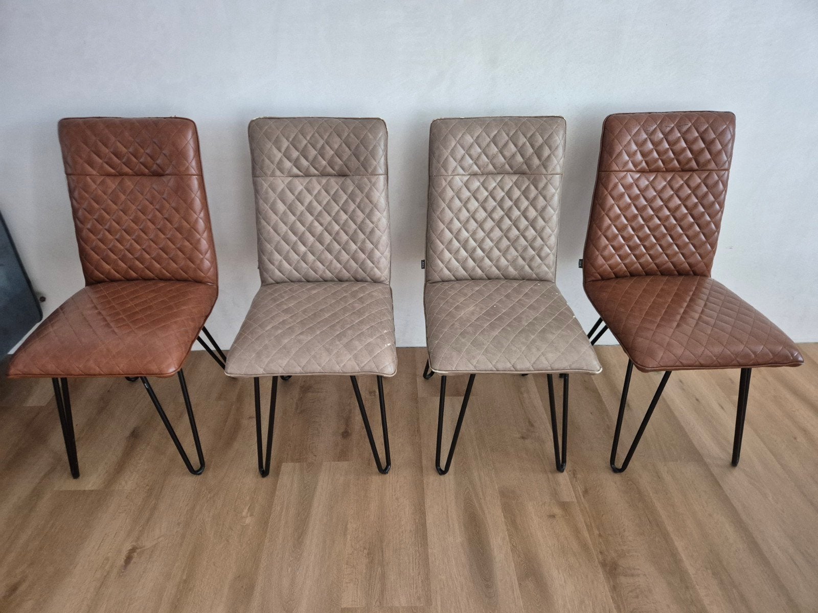 4 eetkamerstoelen van Kick Collection, bruin en beige, Huis en Inrichting, Ophalen, Gebruikt, Modern, industrieel, Bruin