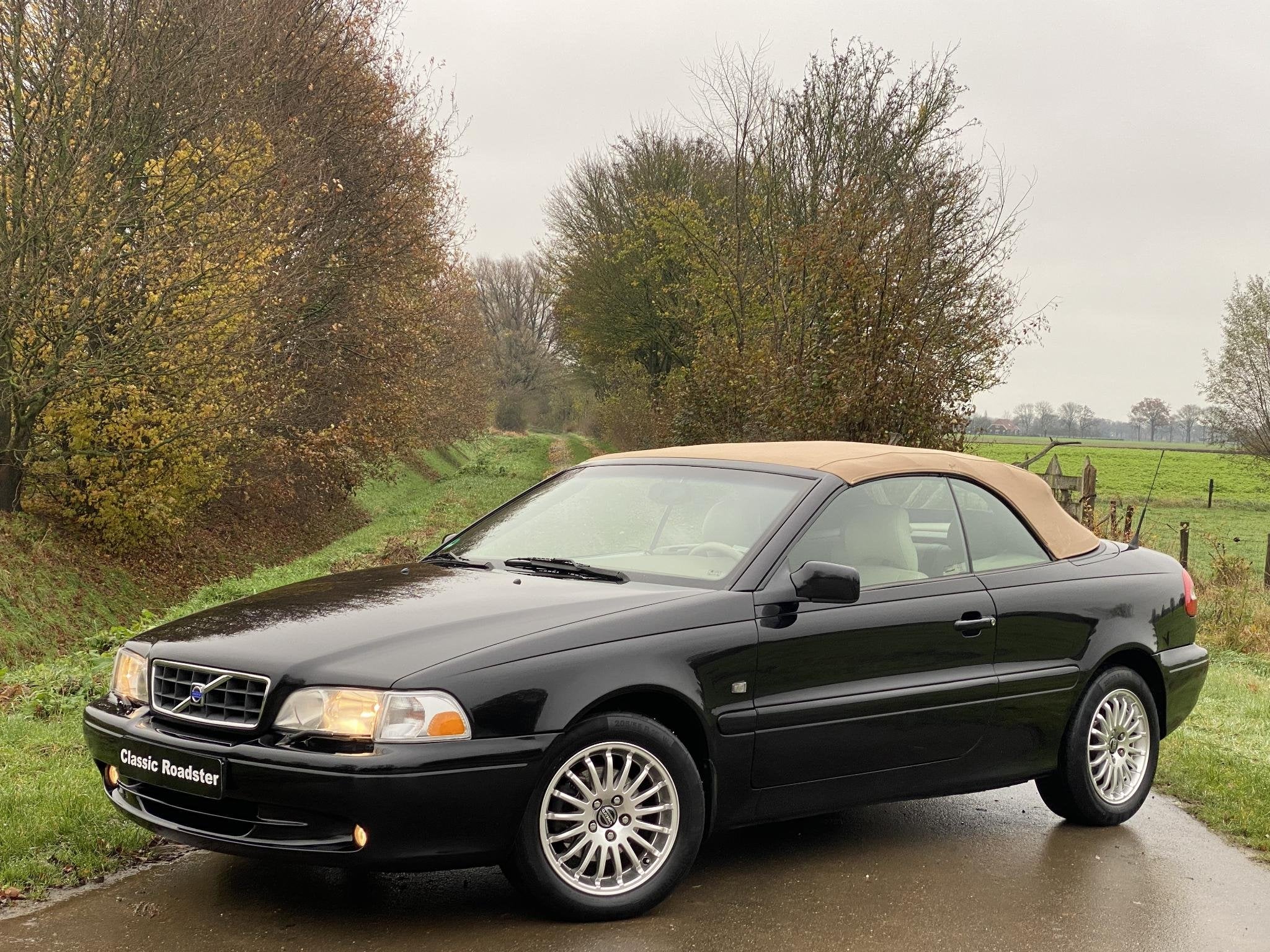 Volvo C70 Convertible 2.0 T Luxury Line, Voorwielaandrijving, Dealer onderhouden, C70, Gebruikt