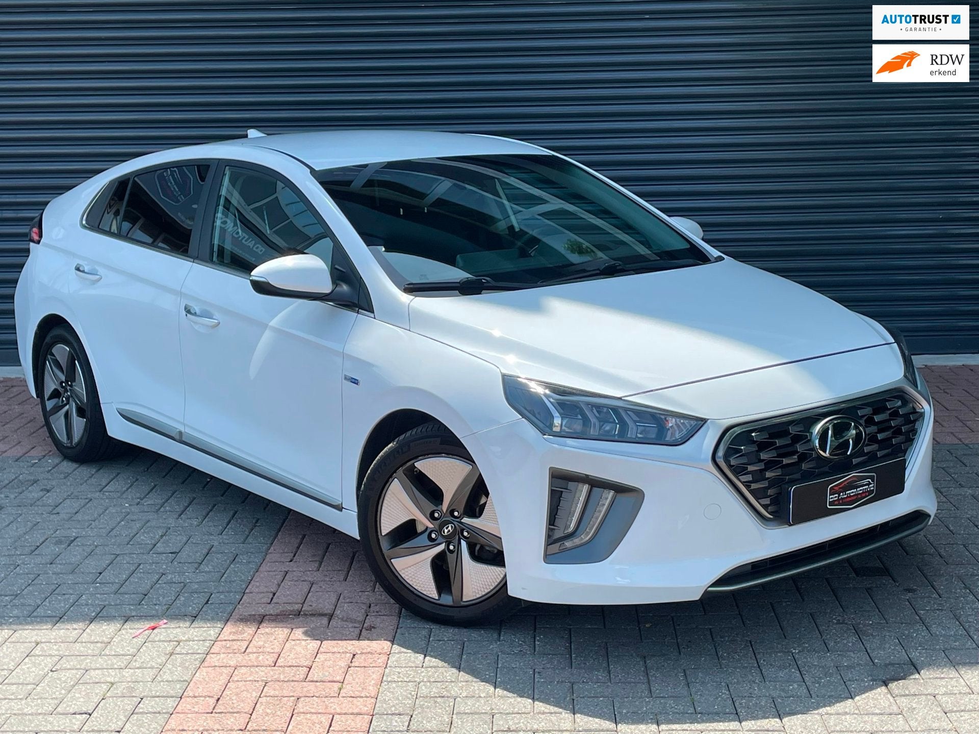 Hyundai IONIQ 1.6 GDi Comfort Only Export! | Led | Navi, 28 km/l, Wit, Bedrijf, IONIQ