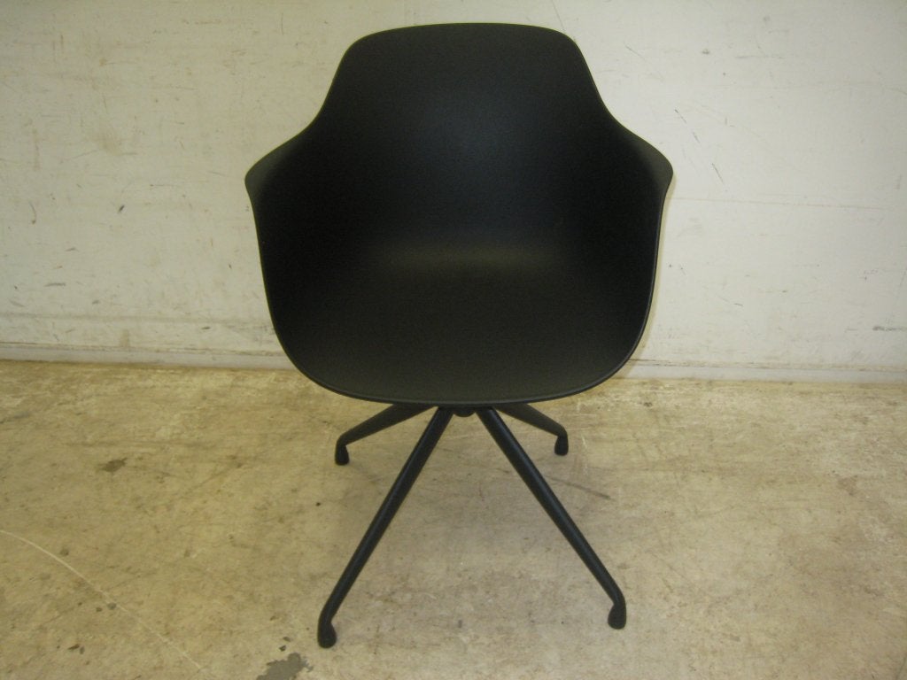 1 Nolon Nola Puk stoel, draaibaar, Huis en Inrichting, Stoelen, Niet ingevuld, Gebruikt, Niet ingevuld, Niet ingevuld