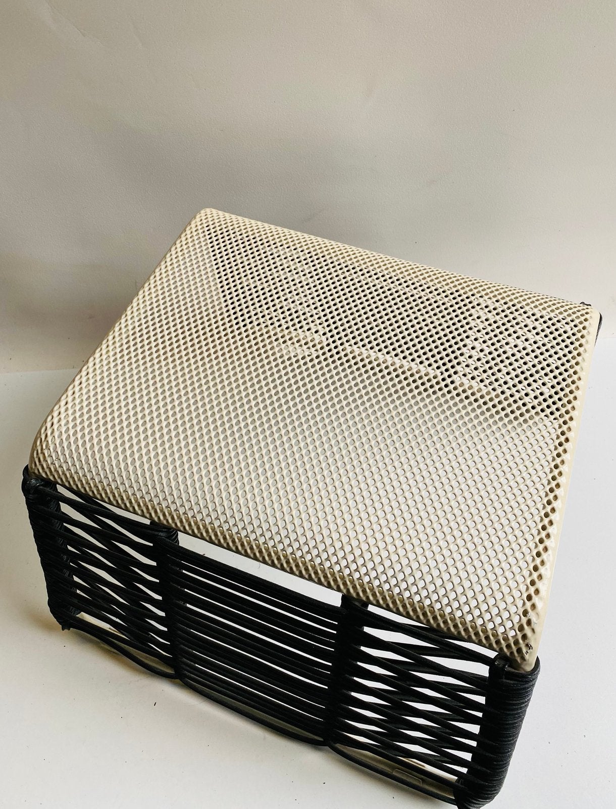 Jaren 80 hocker / voetenbankje , Post Modern, Minder dan 50 cm, Post modern, Onbekend, Minder dan 50 cm
