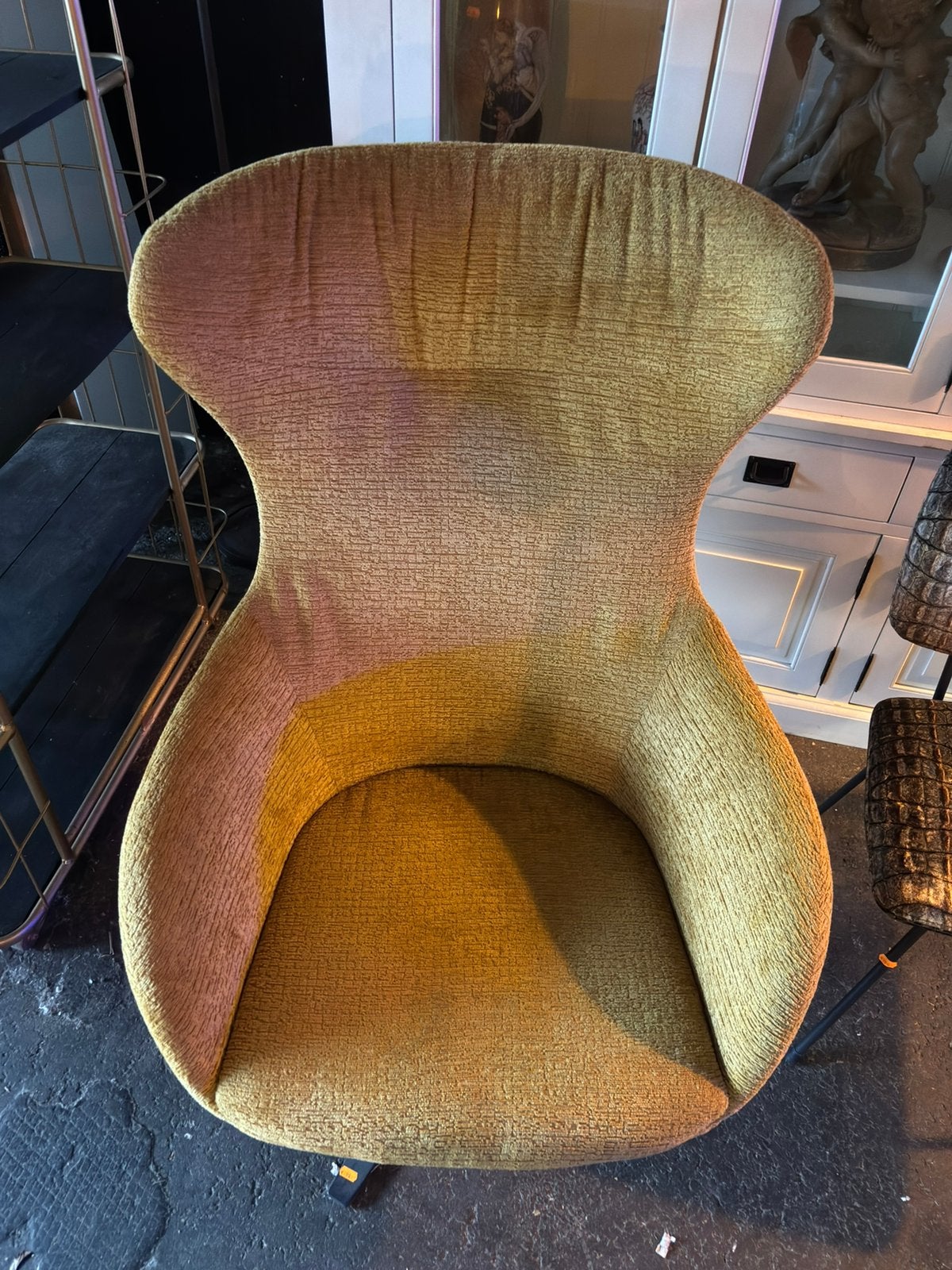 Fauteuil met hoge rug – oker/mosterdgeel structuurstof, Roxxz design, Ophalen of Verzenden, Zo goed als nieuw, Info@roxxz.nl