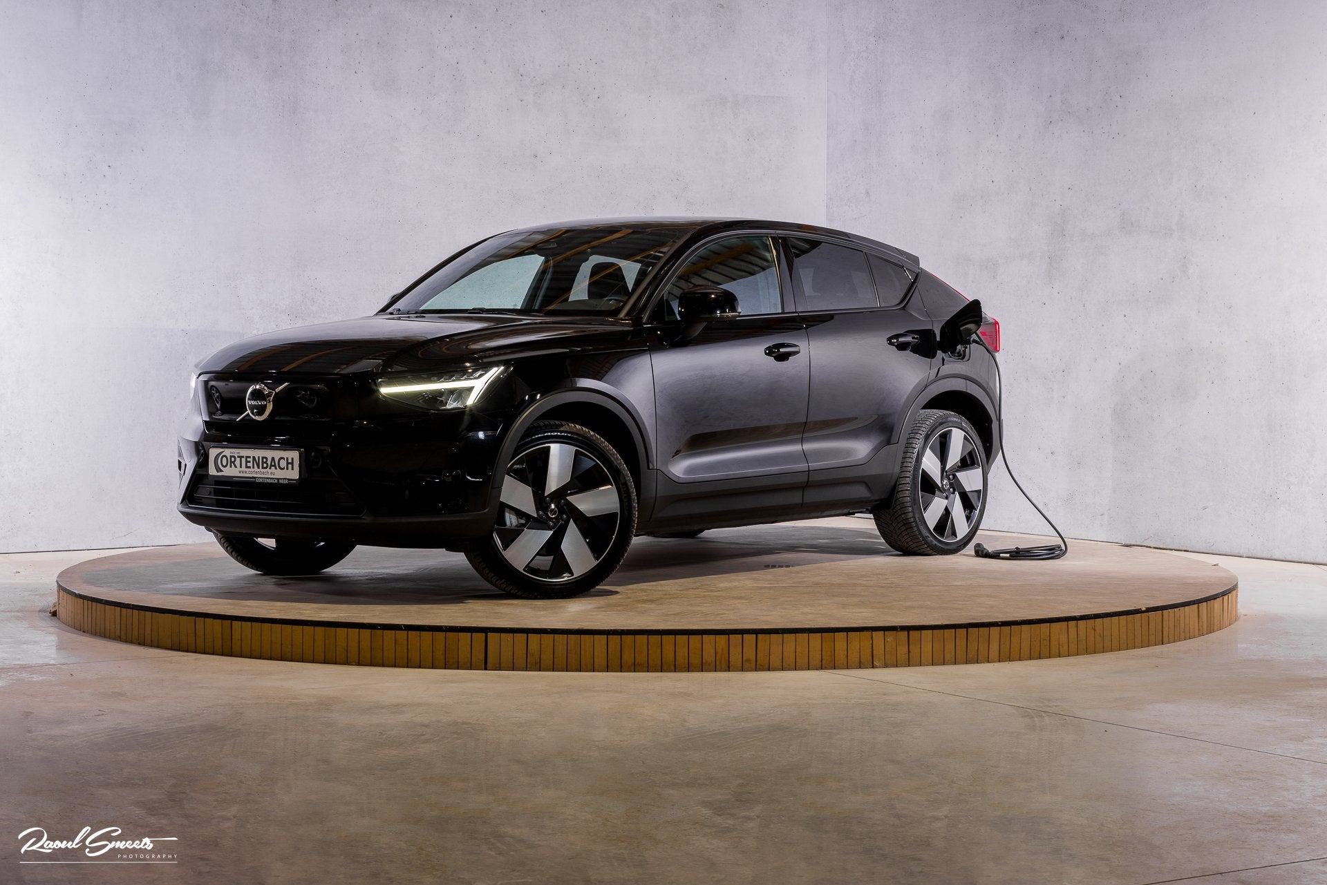 Volvo C40 Recharge Ultimate 69 kWh | Panoramadak | Adaptieve, 232 pk, Gebruikt, Automatische klimaatregeling, Zwart