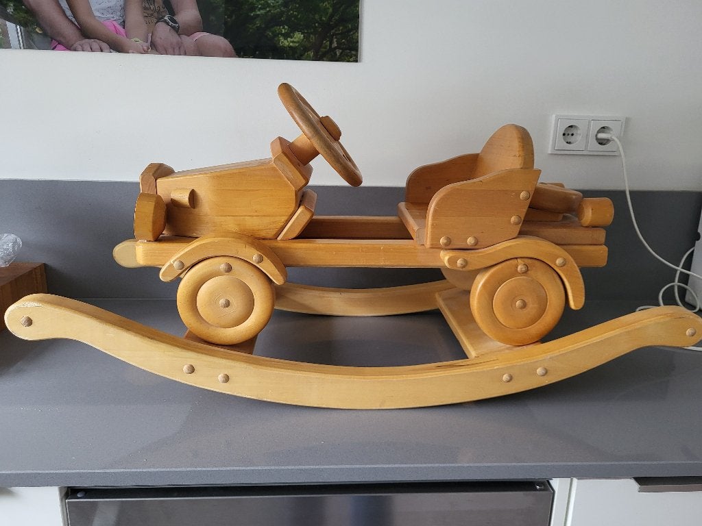 Houten hobbel auto, Ophalen, Gebruikt, Rij- of Hobbelspeelgoed
