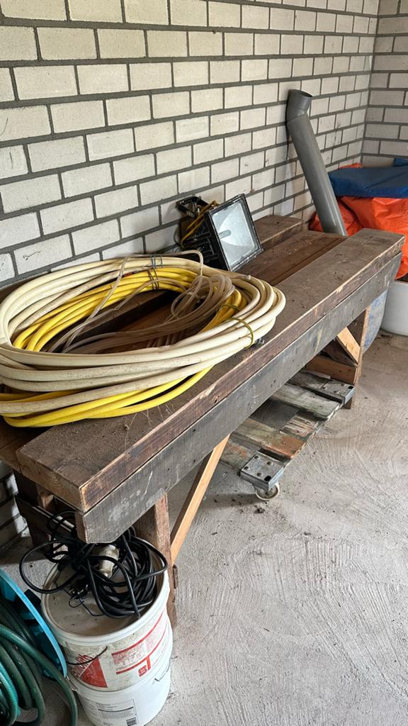 Stevige houten werkbank, Doe-het-zelf en Verbouw, Werkbanken, Ophalen, Gebruikt, 170 cm of meer