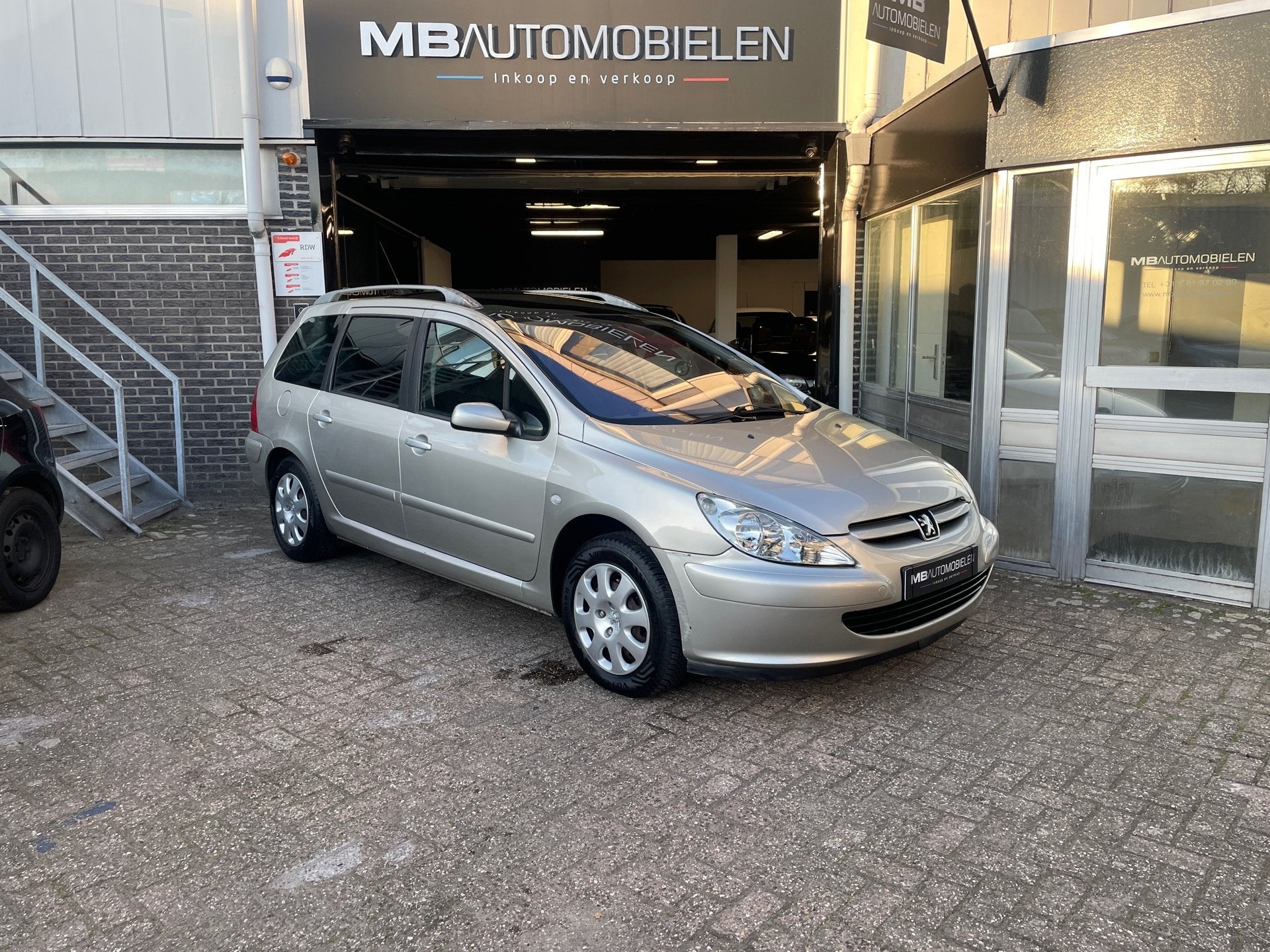 Peugeot 307 SW 1.6 16V Pack-Panoramadak/APK/7 Zitter/Nap/Cli, Auto's, Parkeersensor, Gebruikt, 4 cilinders, Origineel Nederlands
