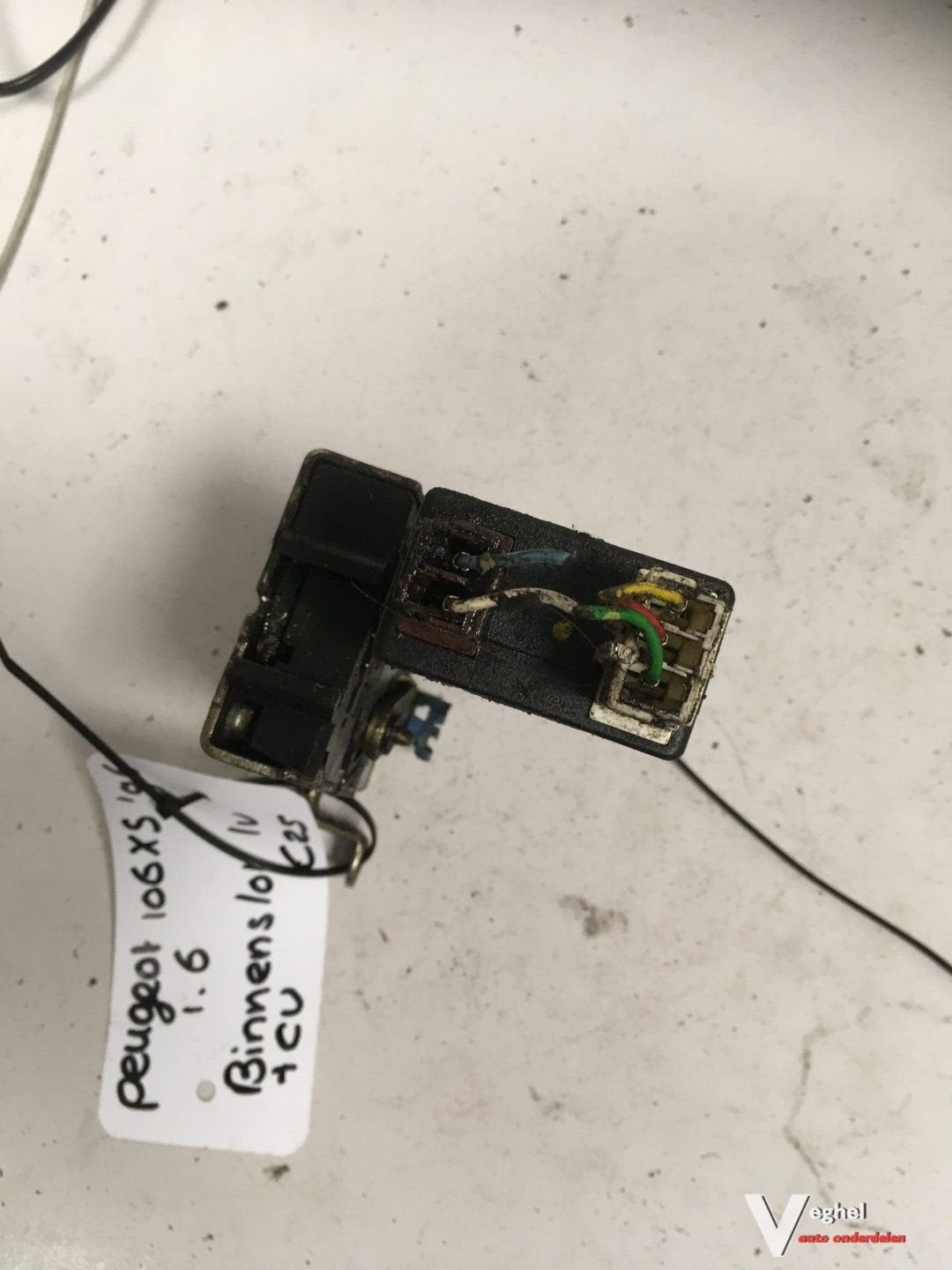 Peugeot 106 xs 1996 binnenslot linksvoor met cv, Gebruikt, -, -, Ophalen of Verzenden