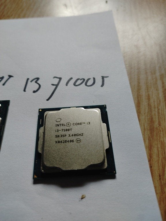 1X I3-7100T( 7 gen) 1X G5420T  2X G4900T LGA 1151, Computers en Software, Processors, Ophalen of Verzenden, Gebruikt, LGA 1151