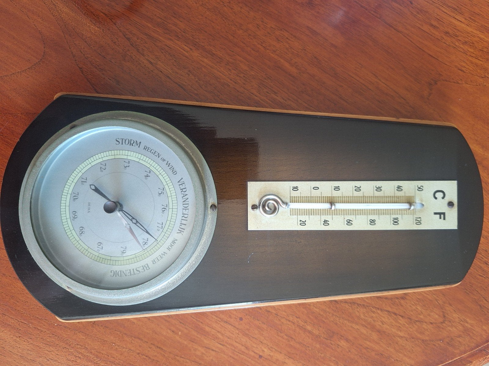 Vintage Weerstation: Barometer en Thermometer, Audio, Tv en Foto, Weerstations en Barometers, Ophalen of Verzenden, Gebruikt, Weerstation