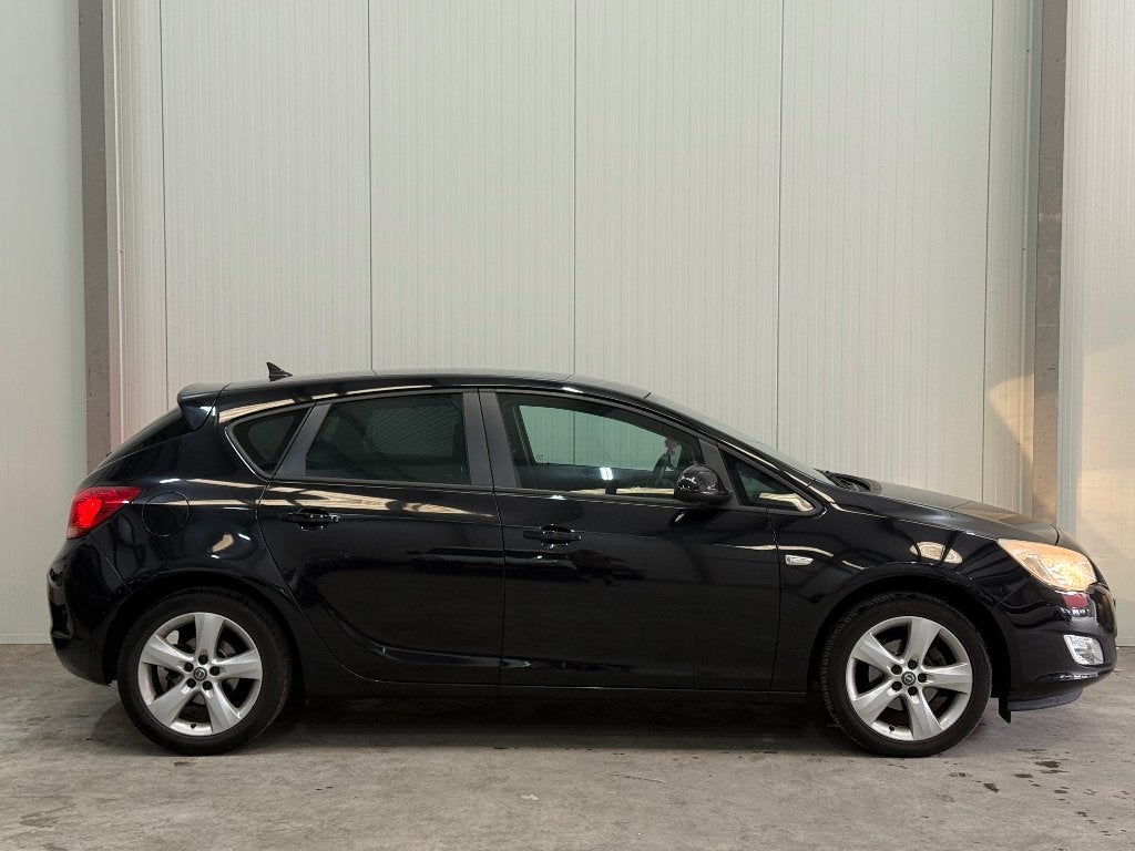 Opel Astra 1.4 Turbo 5-D 2010 Zwart airco apk carplay