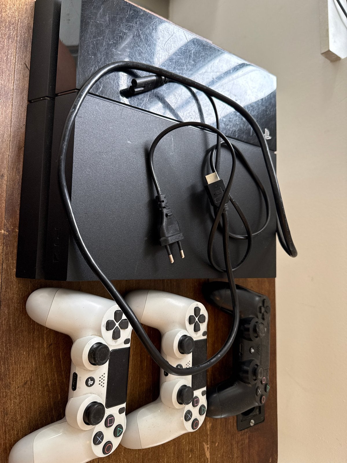 PlayStation 4 1TB met controllers (defect), Spelcomputers en Games, Spelcomputers | Sony PlayStation 4, Ophalen, Gebruikt, 1 TB