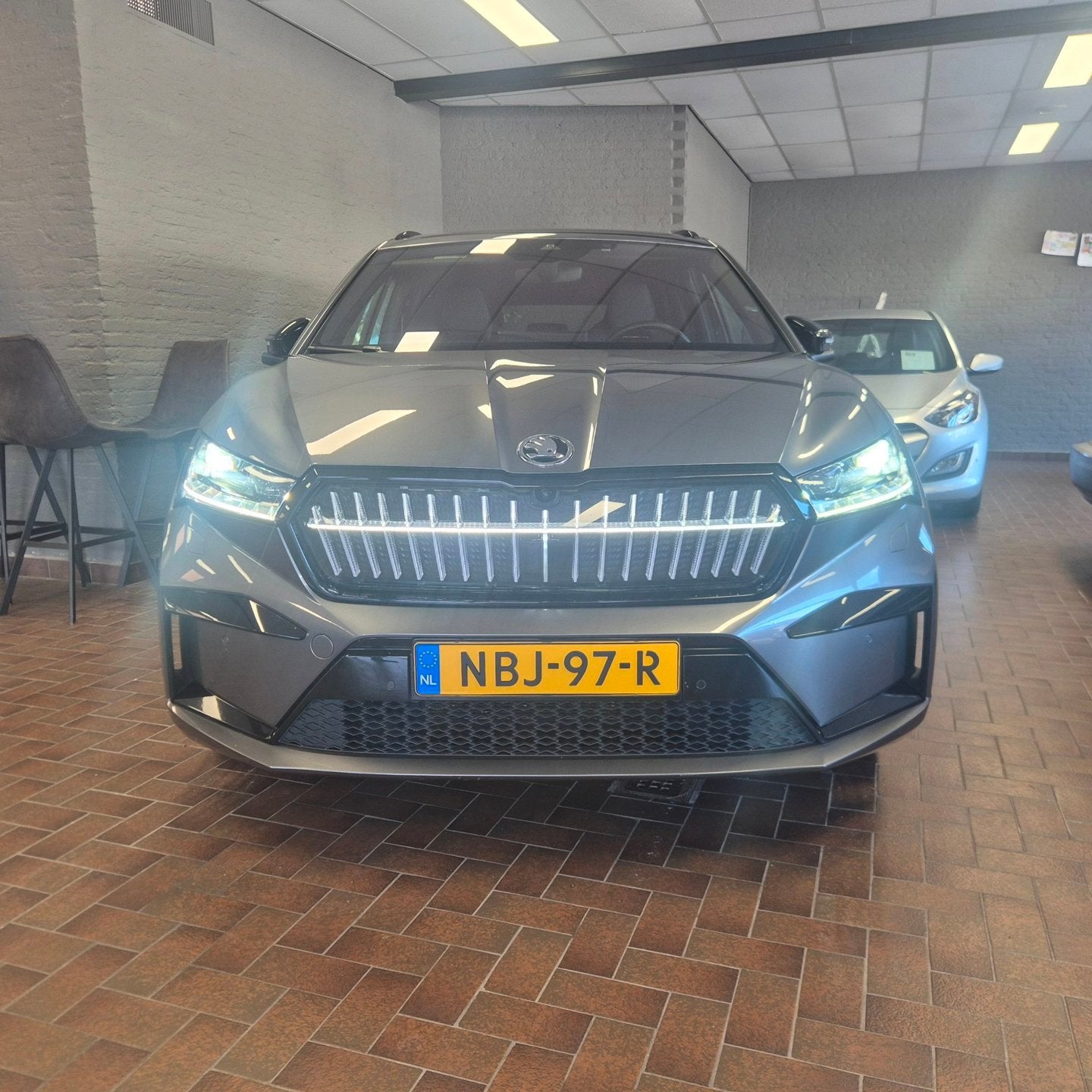 Skoda Enyaq iV 80X Sportline 265PK | Crystal Face | 360° |, Auto's, Automaat, Gebruikt, Adaptive Cruise Control, Enyaq