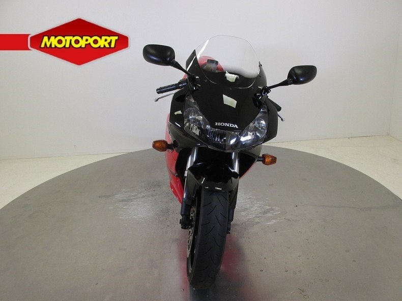 Honda CBR 954 RR FireBlade (bj 2003), Bedrijf, Super Sport, Honda Nederland BV, Capronilaan 1
1119 NN  Schiphol-Rijk, NL