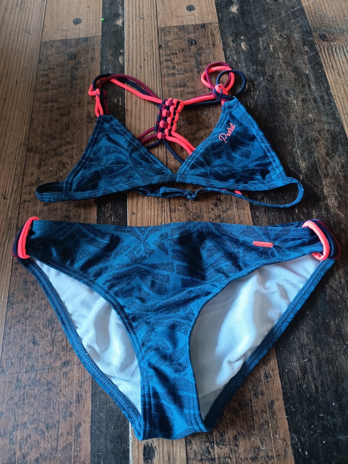 Protest bikini maat 140, Gebruikt, Protest, Meisje, Sport- of Zwemkleding