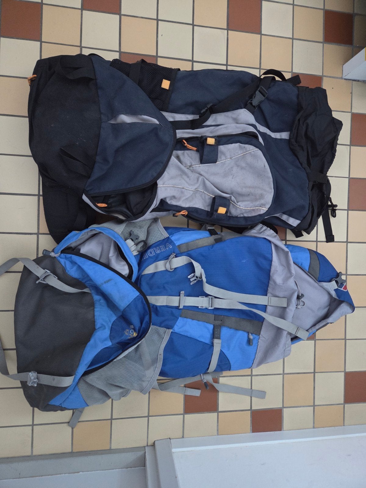 Twee luxe Bever backpacks (60L & 70L) - Zo goed als nieuw, Ophalen, Zo goed als nieuw