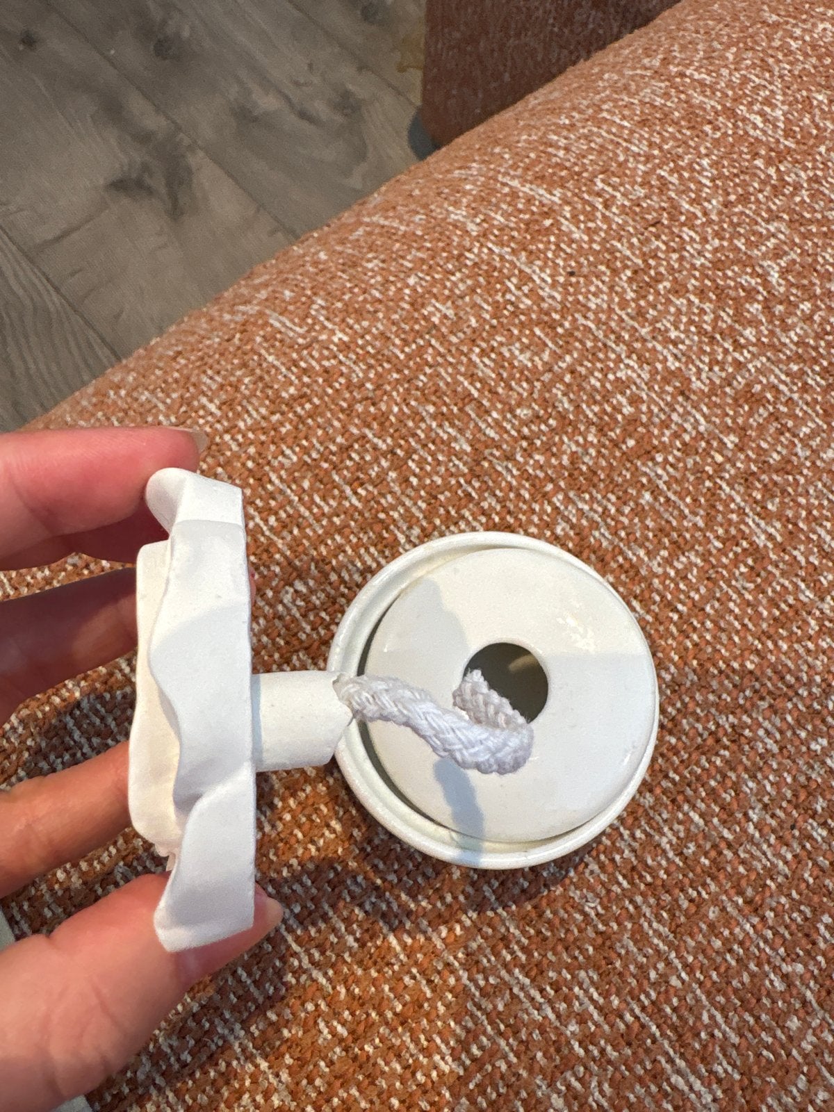 GRATIS white rose simple oil diffuser, Ophalen, Vintage, Gebruikt, Wit